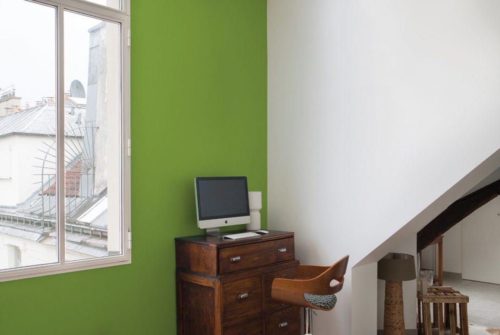 green decorating ideas for an office